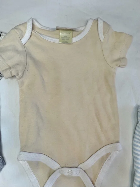 Mixed Pack of 5 Baby Onesies - Assorted Neutral Stripes & Solids | 3-6 Months - Picture 6 of 7